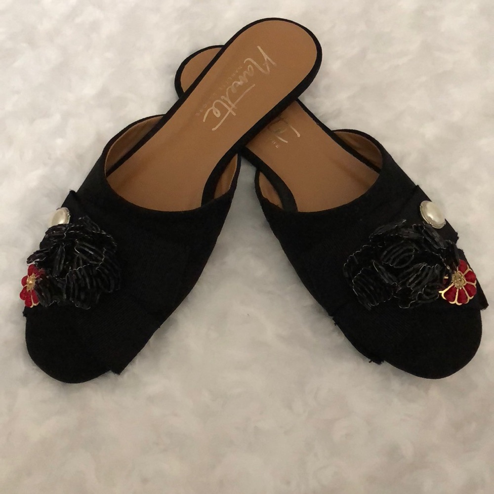Brand 🆕 Mules slides